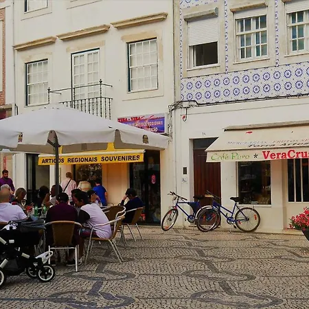 Lägenhet Downtown Shelter - Casa Da Praca Aveiro